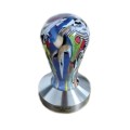 tamper-stalowy-58mm-dvg-komiks--2.jpg