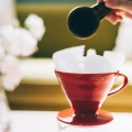 hario-ceramic-drip-v60-02-red-02.webp
