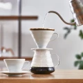 hario-ceramic-drip-v60-02-white-02.webp